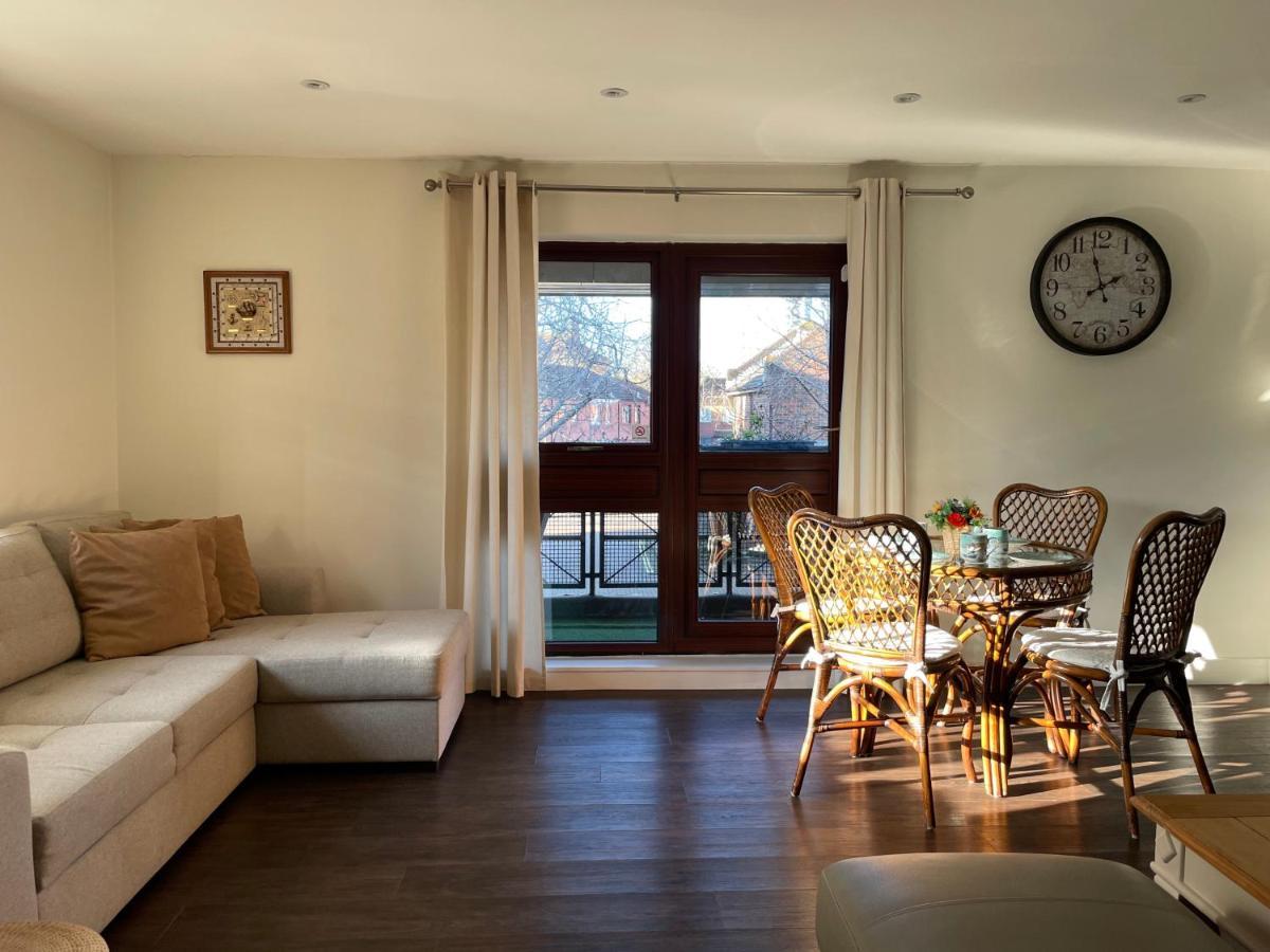 St Georges Balcony Suite With Parking Портсмут Екстер'єр фото